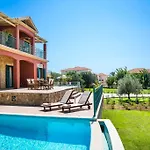 Pleiades Luxury Свороната