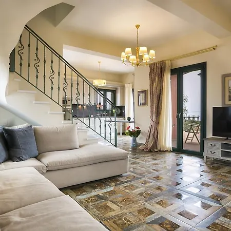 Villa Pleiades Luxury *