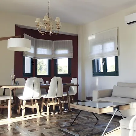 Pleiades Luxury Villa *